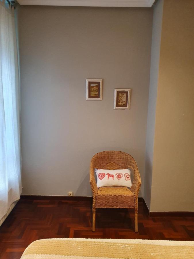 Casco Historico- Vivienda De 2 Con Parking Appartement Oviede